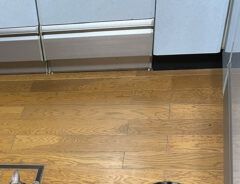 キッチンの床の写真