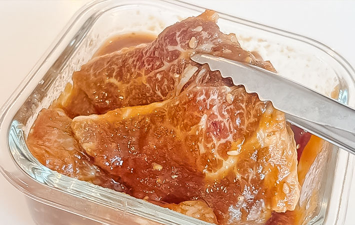 お肉と『黄金の味』の写真